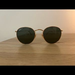 Round Ray-Ban’s